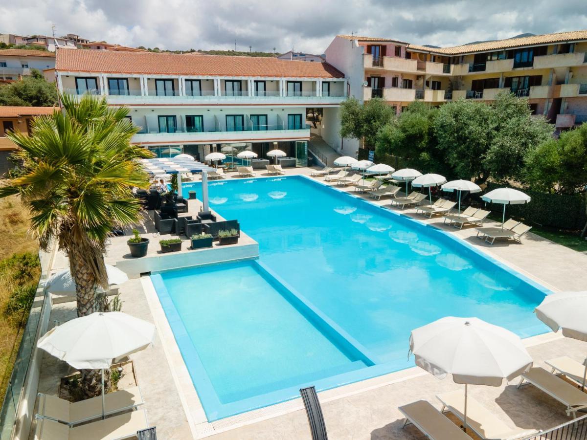 Horizon Hotel Badesi Dış mekan fotoğraf
