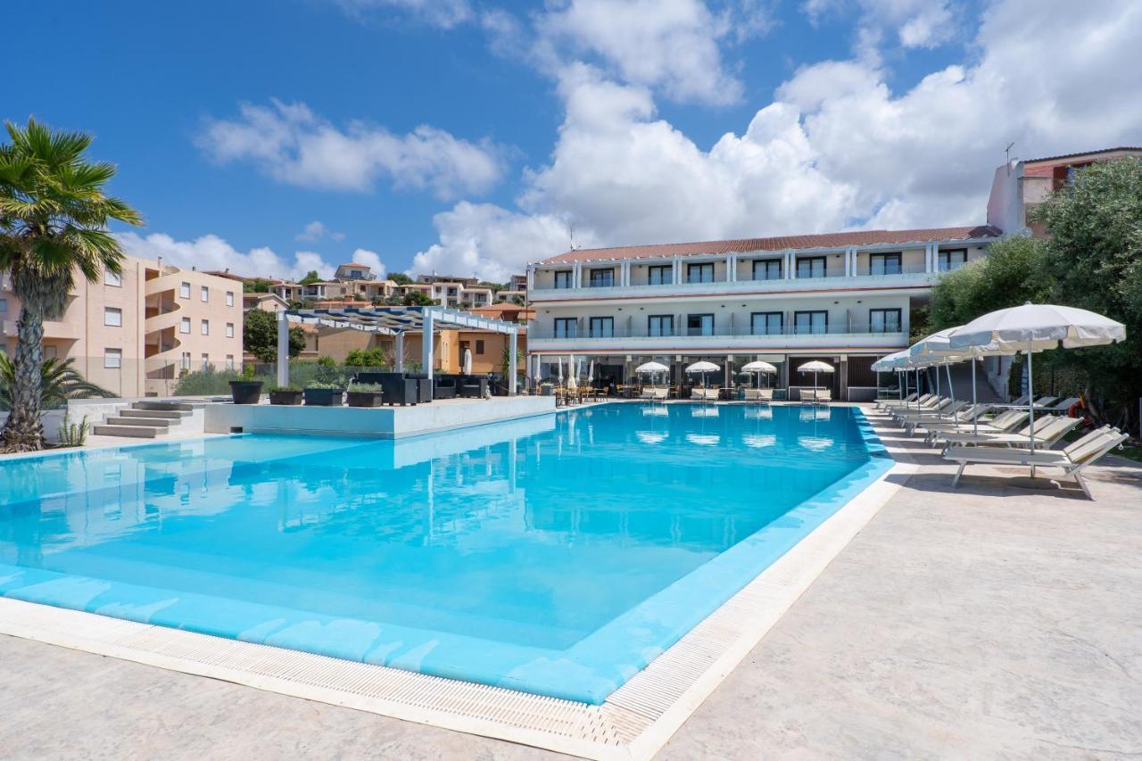 Horizon Hotel Badesi Dış mekan fotoğraf