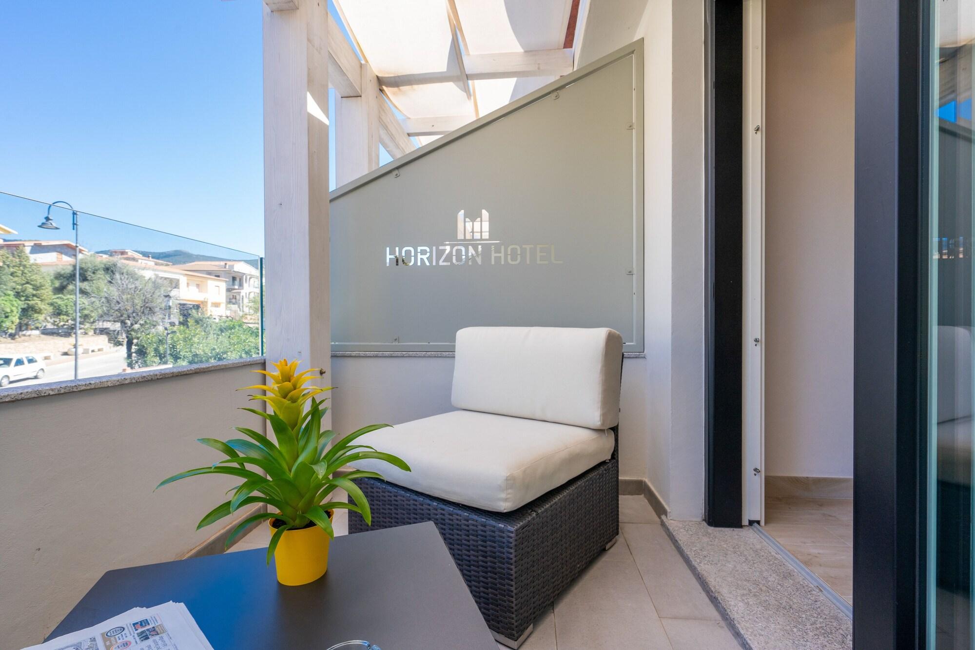 Horizon Hotel Badesi Dış mekan fotoğraf
