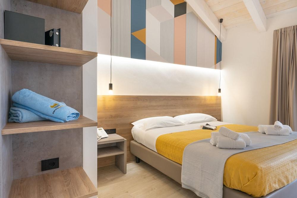 Horizon Hotel Badesi Dış mekan fotoğraf